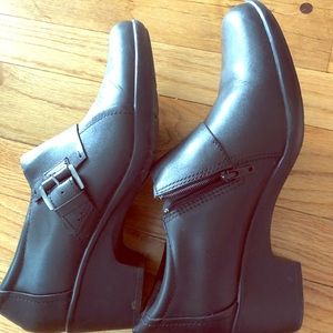 New Clark black leather short boots